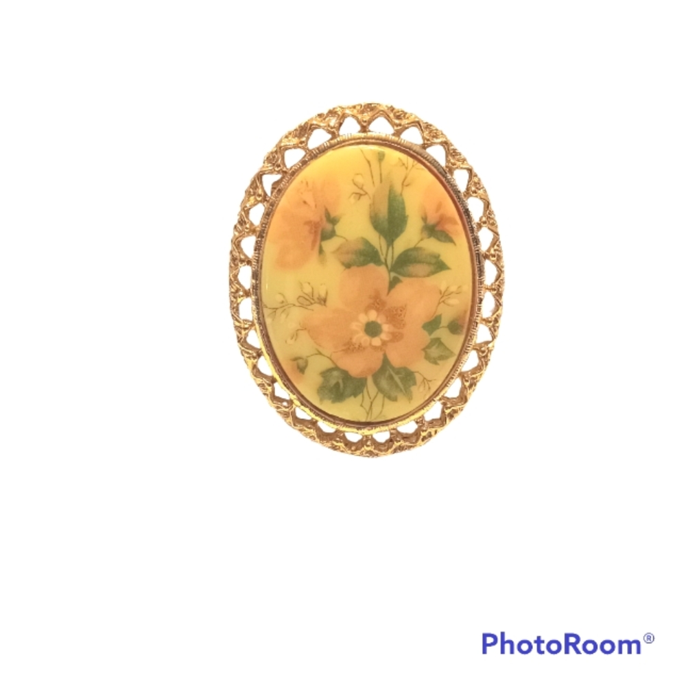 Vintage Brooch Pin Estate Jewelry Gold Tone Oval w Daffodil Transfer